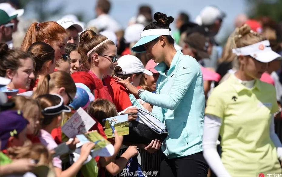 渥太华赛场风云起黑马领先众星竞逐-第1张图片-康盛风体育资讯官网 - 专业体育赛事报道与运动服饰潮流指南平台