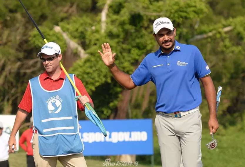 澳门公开赛见证传奇诞生 左撇子少年一杆创历史-第3张图片-康盛风体育资讯官网 - 专业体育赛事报道与运动服饰潮流指南平台