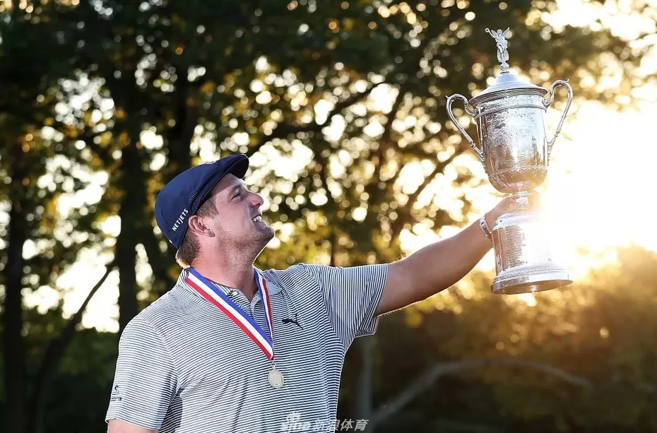 狂轰滥炸征服翼脚 德尚博以革命性胜利首夺大满贯-第2张图片-康盛风体育资讯官网 - 专业体育赛事报道与运动服饰潮流指南平台