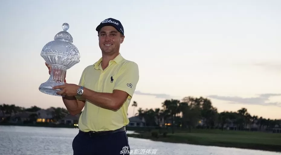 王者归来与新王登基:绿茵场上的传承与对决-第1张图片-康盛风体育资讯官网 - 专业体育赛事报道与运动服饰潮流指南平台 王者归来与新王登基:绿茵场上的传承与对决-第1张图片-康盛风体育资讯官网 - 专业体育赛事报道与运动服饰潮流指南平台