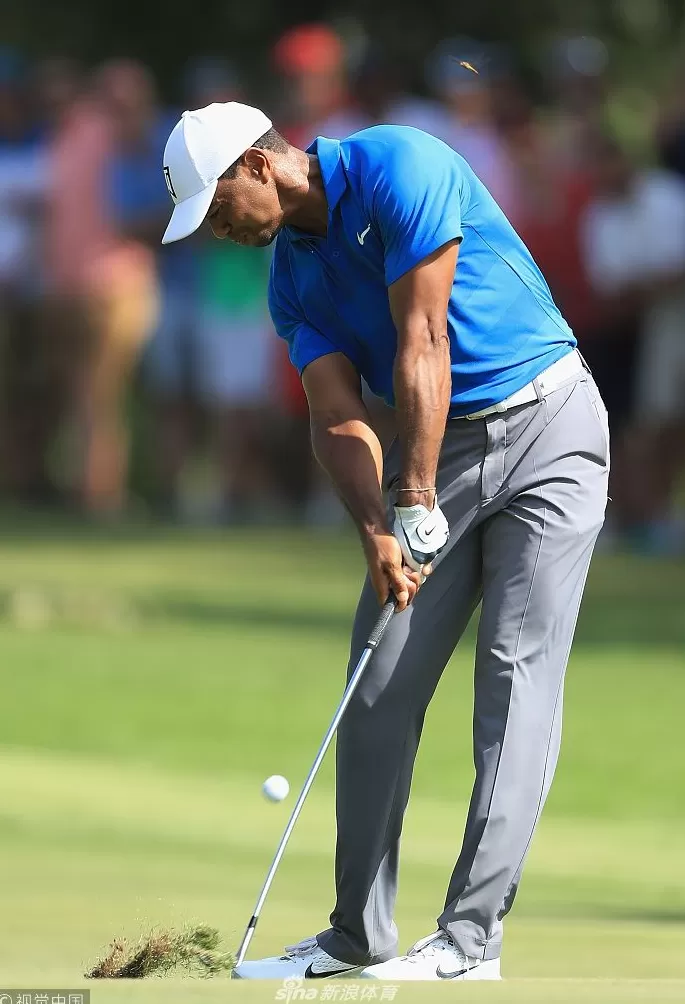 王者归来伍兹领先三杆剑指巡回锦标赛冠军荣耀-第3张图片-康盛风体育资讯官网 - 专业体育赛事报道与运动服饰潮流指南平台 王者归来伍兹领先三杆剑指巡回锦标赛冠军荣耀-第3张图片-康盛风体育资讯官网 - 专业体育赛事报道与运动服饰潮流指南平台