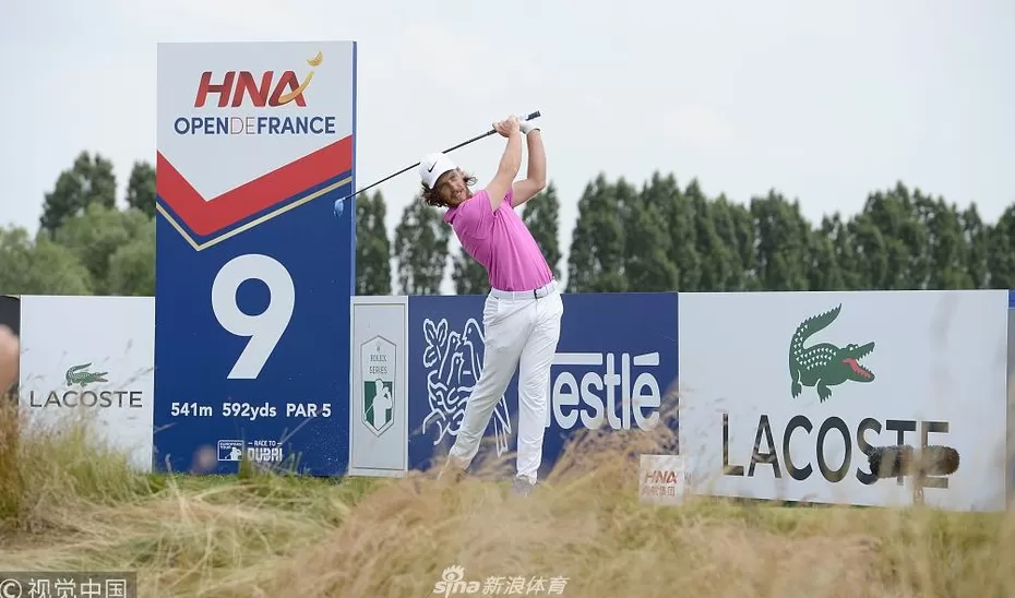 瑞典黑马惊艳巴黎国家高尔夫俱乐部领先法国公开赛次轮-第4张图片-康盛风体育资讯官网 - 专业体育赛事报道与运动服饰潮流指南平台
