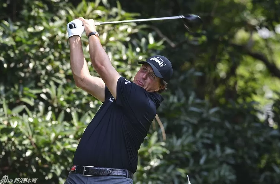 汇聚星辉高球盛宴 劳力士见证传奇时刻-第7张图片-康盛风体育资讯官网 - 专业体育赛事报道与运动服饰潮流指南平台