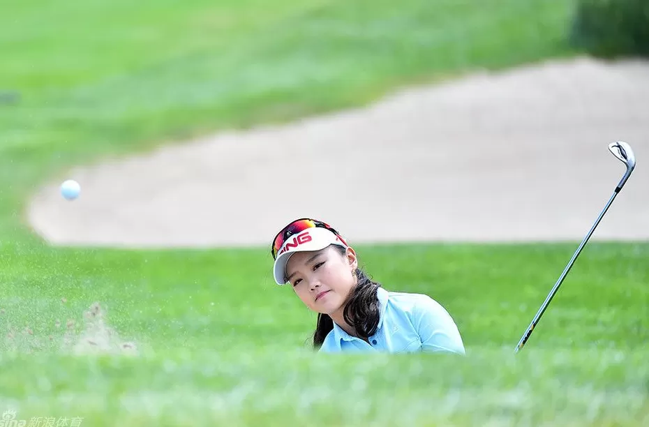 石昱婷与她的高球征程:从新人绽放到大满贯舞台-第2张图片-康盛风体育资讯官网 - 专业体育赛事报道与运动服饰潮流指南平台 石昱婷与她的高球征程:从新人绽放到大满贯舞台-第2张图片-康盛风体育资讯官网 - 专业体育赛事报道与运动服饰潮流指南平台