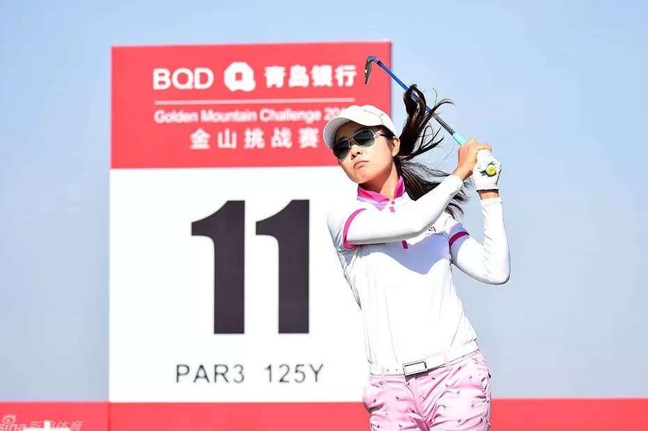 石昱婷与她的高球征程:从新人绽放到大满贯舞台-第7张图片-康盛风体育资讯官网 - 专业体育赛事报道与运动服饰潮流指南平台 石昱婷与她的高球征程:从新人绽放到大满贯舞台-第7张图片-康盛风体育资讯官网 - 专业体育赛事报道与运动服饰潮流指南平台