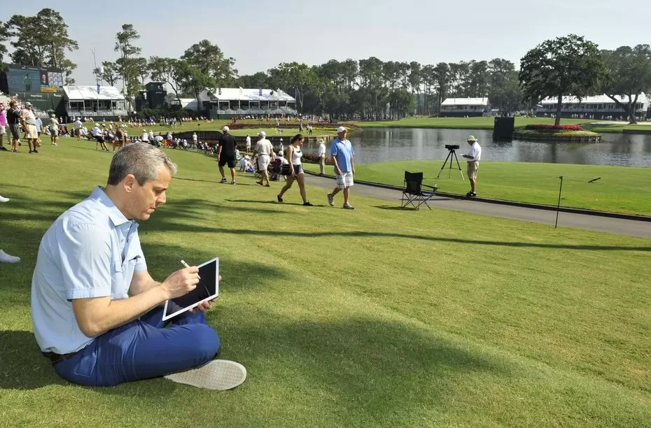碧水孤岛间的荣耀对决记球员锦标赛传奇瞬间-第4张图片-康盛风体育资讯官网 - 专业体育赛事报道与运动服饰潮流指南平台